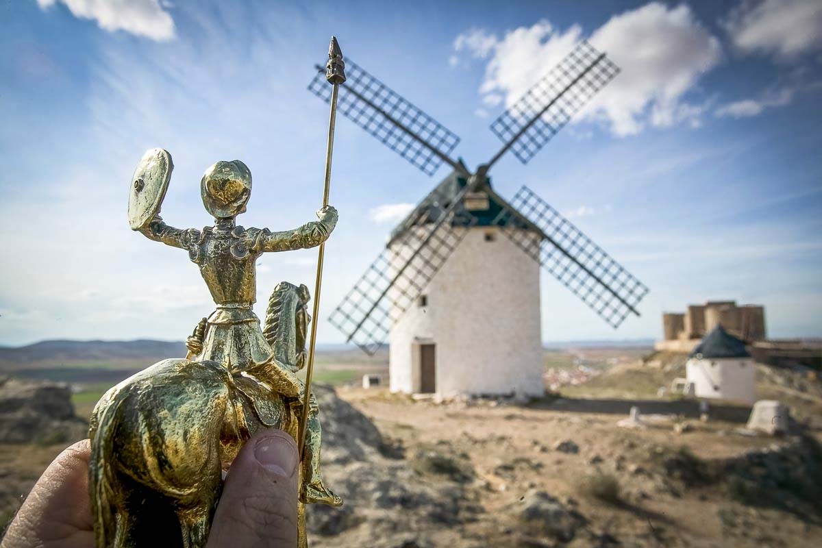 夢幻西葡.直布羅陀.中段飛機.佩納宮.鬥牛場.巨石小鎮13天